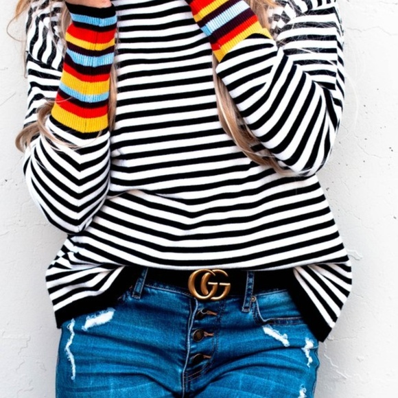 Coolest sweater ever - Picture 1 of 6